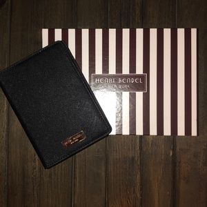 Black Henri Bendel Passport Holder *never used*